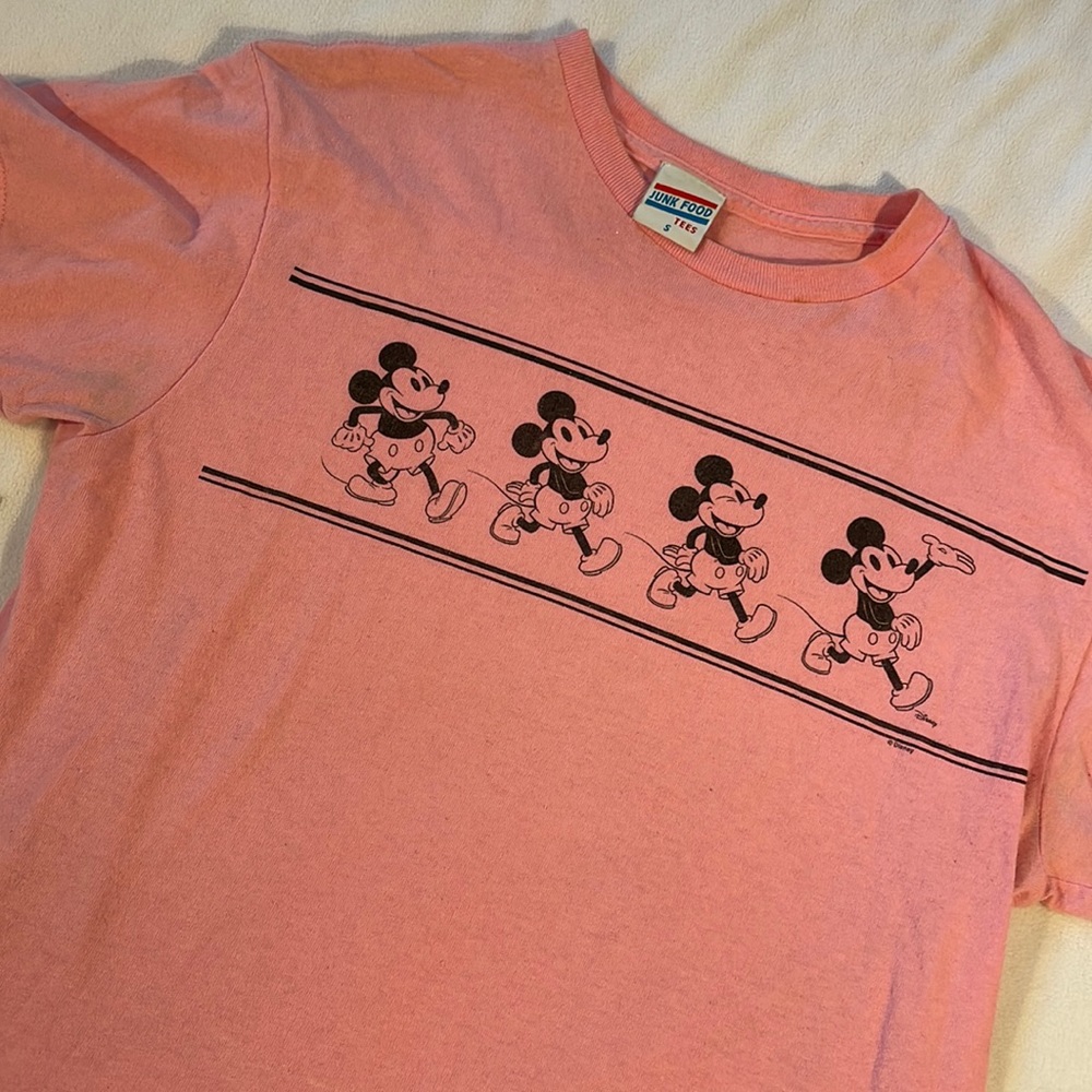 Pink Mickey Mouse Graphic Tee🐭